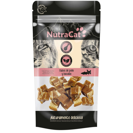 Cubos de pollo y bacalao NutraCat de 30 gramos (Pack de 15 uds)