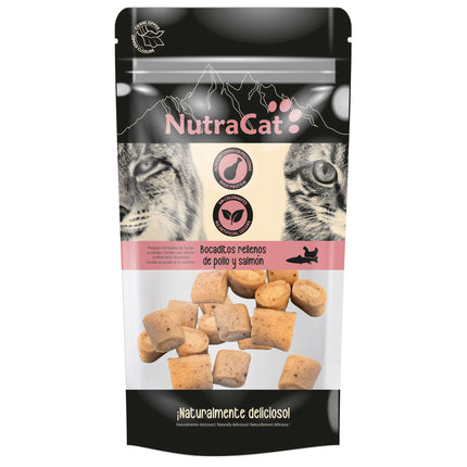 Bocaditos rellenos de pollo y salmón NutraCat de 50 gramos (Pack de 15 uds)
